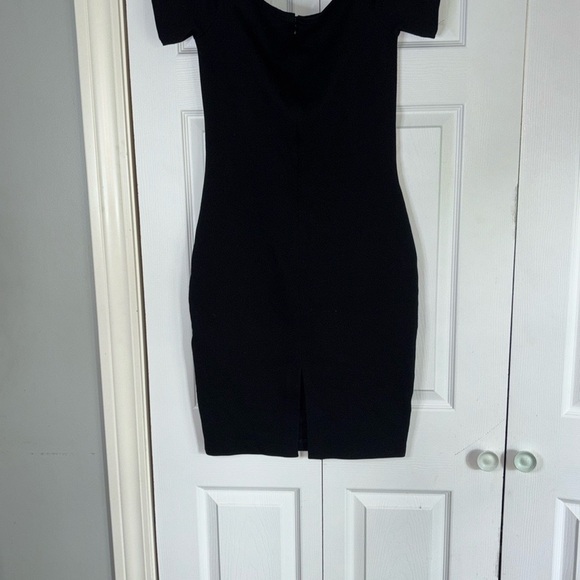 Michael Kors Elegant Black Midi Dress - Picture 5 of 8